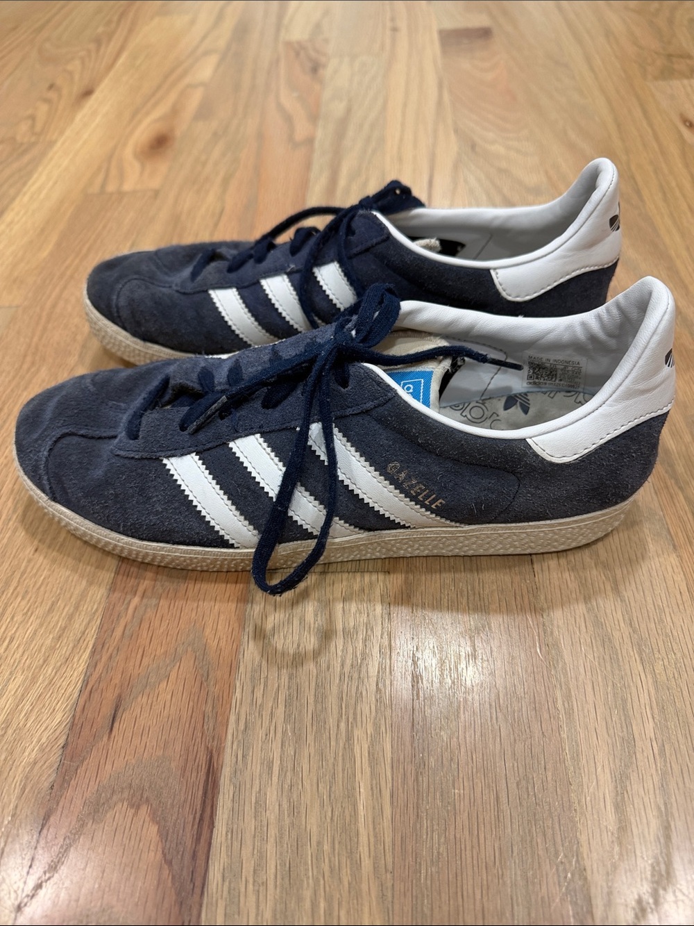 adidas Gazelle Suede Sneakers - Navy / White - 7M/8.5W